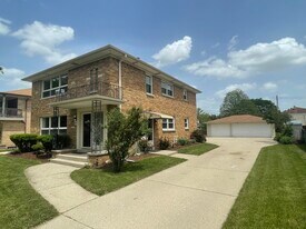 3234 S 77th St, Unit Upper in Milwaukee, WI - Building Photo