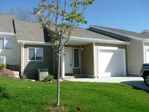 Four Winds Village in Manhattan, KS - Building Photo - Building Photo