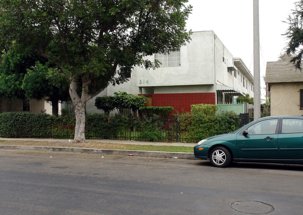 814 Walnut St in Inglewood, CA - Building Photo