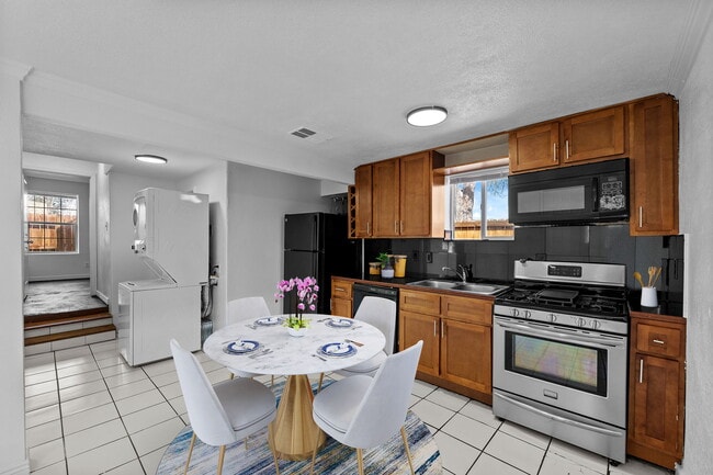 3963 W Kentucky Ave in Denver, CO - Building Photo - Building Photo