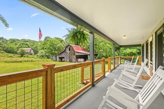 137 Bladen Rd in Banner Elk, NC - Building Photo - Building Photo