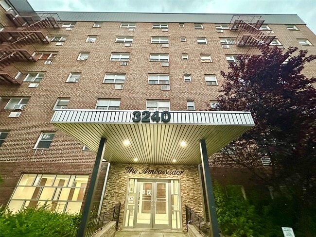 property at 3240 Riverdale Ave