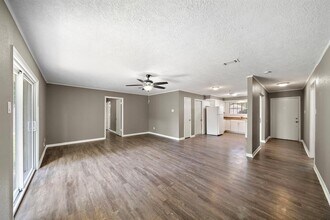 2509 33rd Ave N in Texas City, TX - Building Photo - Building Photo