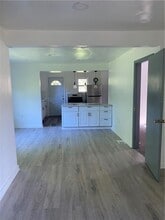 1371 Crucible St in Pittsburgh, PA - Building Photo - Building Photo