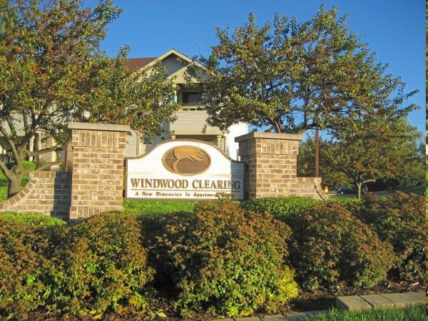 Windwood Clearing Apartments in West Allis, WI - Foto de edificio - Building Photo