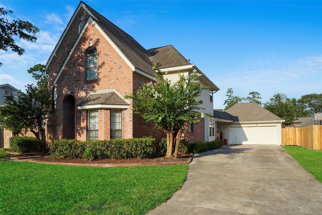 20002 Sweetgum Forest Dr in Humble, TX - Foto de edificio