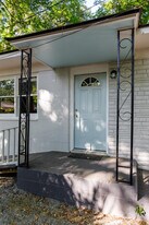 1558 Orange Grove Rd, Unit B in Charleston, SC - Building Photo