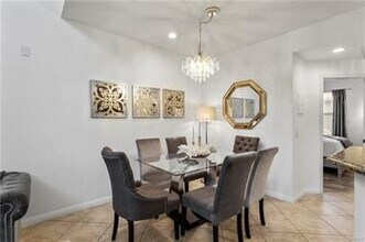 109 Jadestone in Irvine, CA - Building Photo - Building Photo