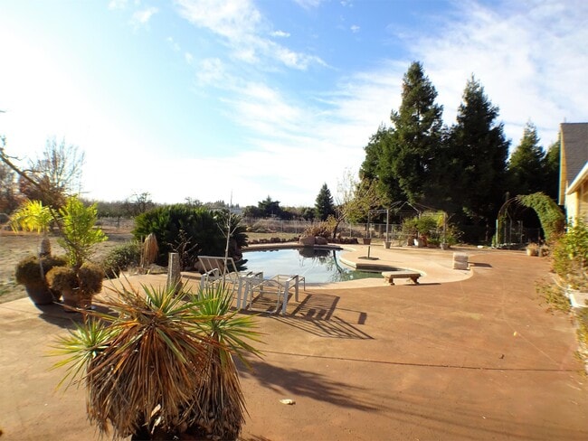 3539 Rodgers Ave in Chico, CA - Building Photo - Building Photo