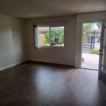 4901 Heil Ave in Huntington Beach, CA - Building Photo - Building Photo