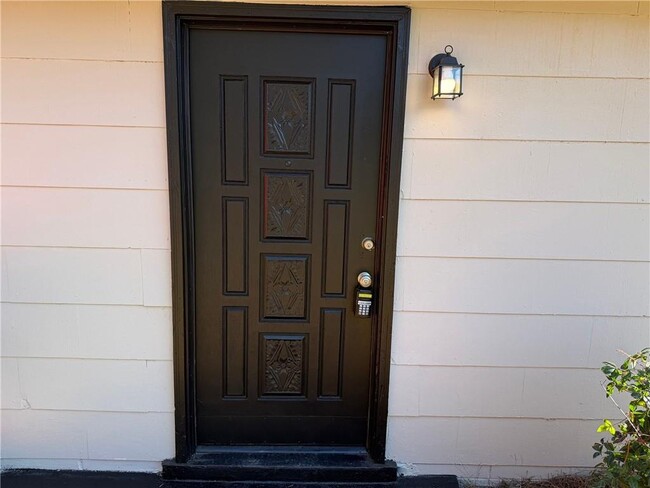 828 Pamela Dr in Griffin, GA - Building Photo - Building Photo