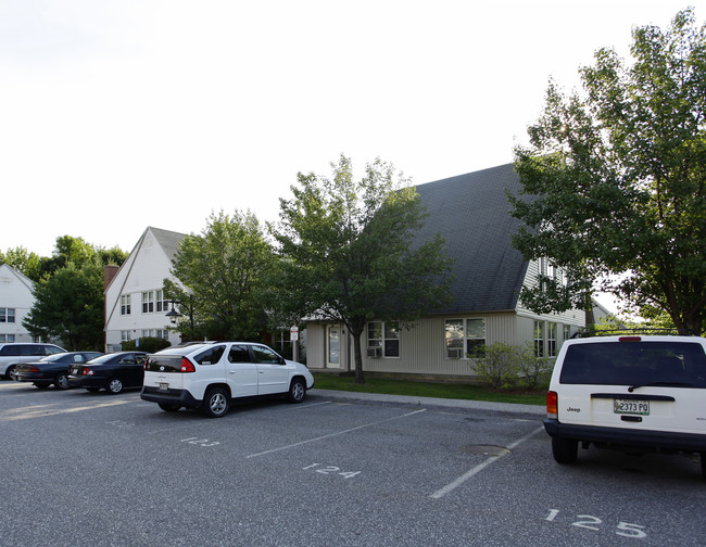 Riverbend Estates Apartments in Biddeford, ME - Foto de edificio - Building Photo