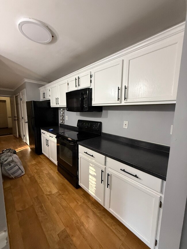 9708 Lake Pointe Ct, Unit 302 in Upper Marlboro, MD - Building Photo - Building Photo