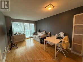 31 Bales Ave in Toronto, ON - Building Photo - Building Photo