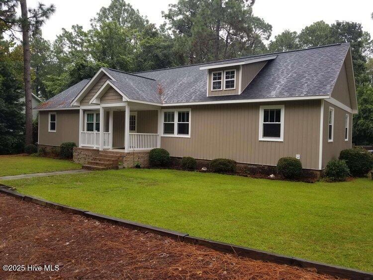 127 E New Jersey Ave in Southern Pines, NC - Building Photo