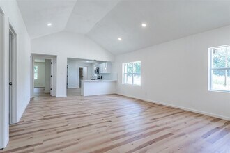 1421 NE 8th St in Oklahoma City, OK - Building Photo - Building Photo