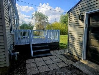 1155 Hartzell St in New Haven, IN - Foto de edificio - Building Photo