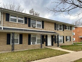 14500 Cottage Grove Ave in Dolton, IL - Building Photo