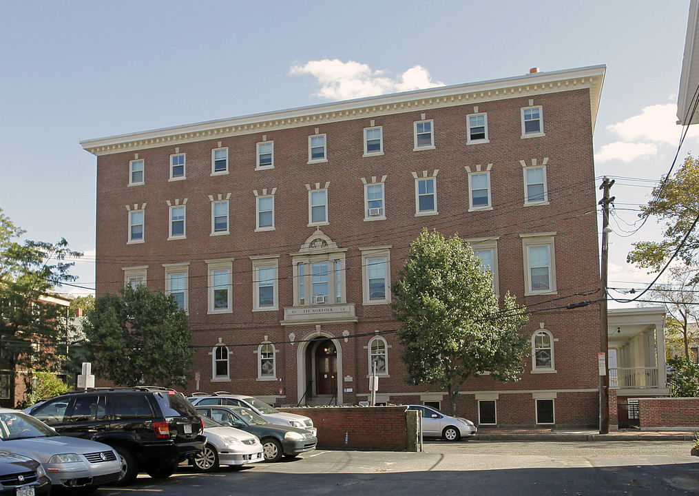 116 Norfolk St in Cambridge, MA - Foto de edificio