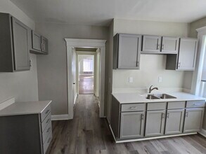 506 W New York St in Aurora, IL - Building Photo - Building Photo