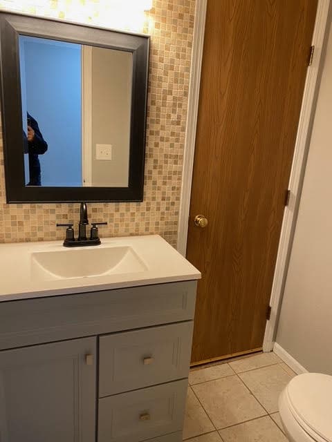 504 NE Brookwood Cir, Unit B in Blue Springs, MO - Building Photo - Building Photo