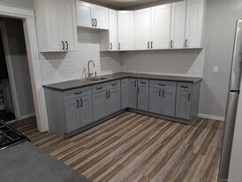 3788 Main St, Unit 2nd floor in Bridgeport, CT - Building Photo