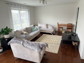 124 S 15th Ave, Unit 2 Bed, 1 Bath in Manville, NJ - Building Photo - Building Photo