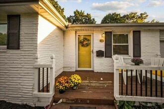 1105 W 85th Terrace in Kansas City, MO - Building Photo - Building Photo
