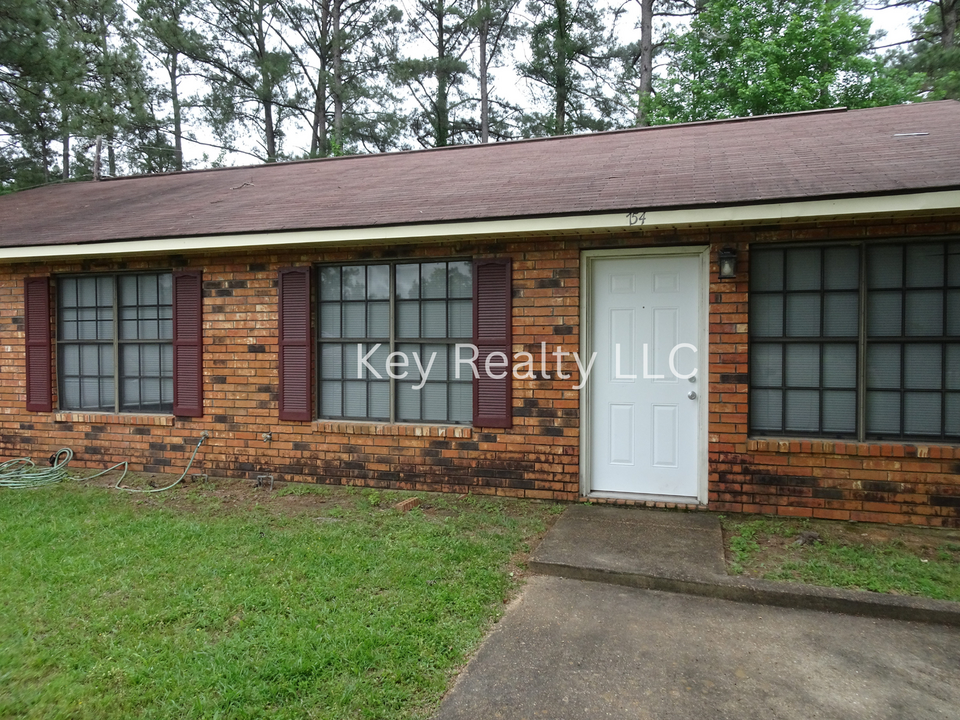 754 Austin Dr in Pineville, LA - Building Photo