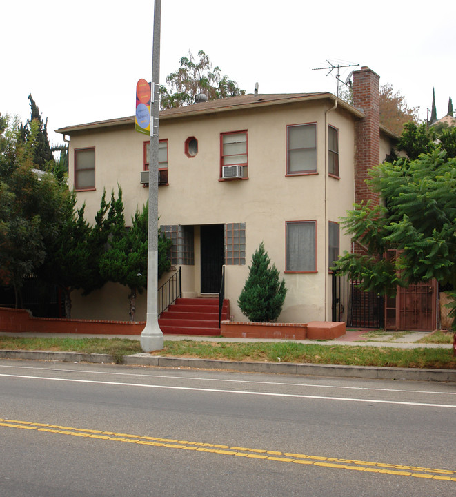 1601 Silver Lake Blvd in Los Angeles, CA - Building Photo