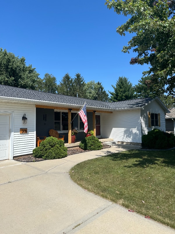 property at 205 Simon Crestway