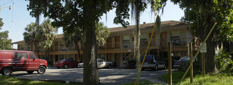 2120 SW 13th St Apartments