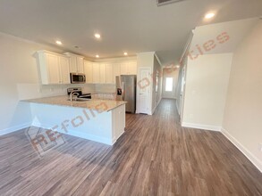 6917 Outfall Point Ln in Raleigh, NC - Building Photo - Building Photo