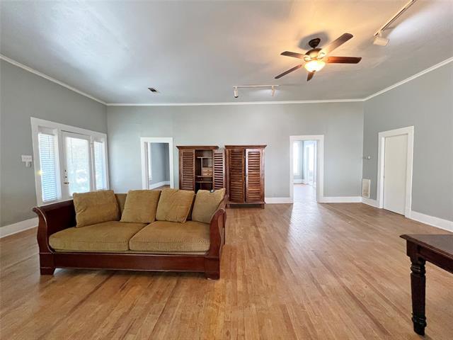 307 Normal St in Denton, TX - Foto de edificio - Building Photo