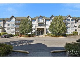 33688 King Rd in Abbotsford, BC - Building Photo