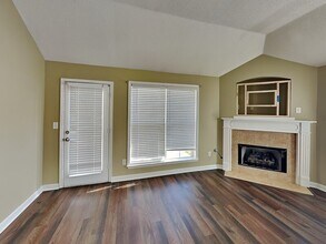 7513 Easterly Ln, Unit a in Memphis, TN - Building Photo - Building Photo