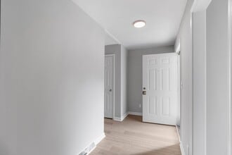 325 Eastwood Dr in Salisbury, NC - Building Photo - Building Photo