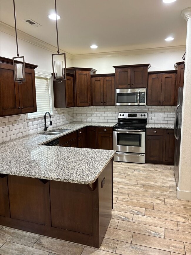 1711 SW Stonegrove Rd in Bentonville, AR - Building Photo - Building Photo