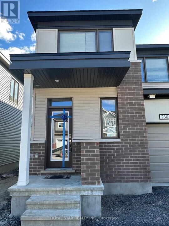 238 Billrian Cres in Ottawa, ON - Building Photo