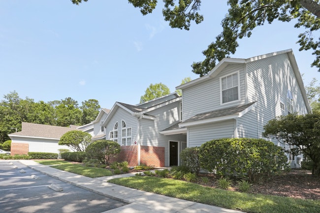 Huntington Lakes Apartments