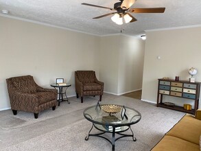 1255 Concord Dr in Mt. Pleasant, MI - Foto de edificio - Building Photo