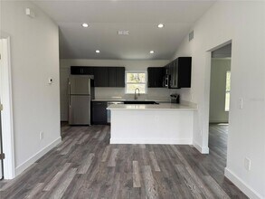 14 Locust Rad in Ocala, FL - Foto de edificio - Building Photo