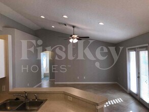 1550 Golfside Village Blvd in Apopka, FL - Foto de edificio - Building Photo