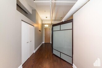 124 W Polk St in Chicago, IL - Building Photo - Building Photo