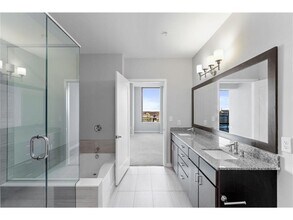 497 S Marquette Ave in Minneapolis, MN - Building Photo - Building Photo