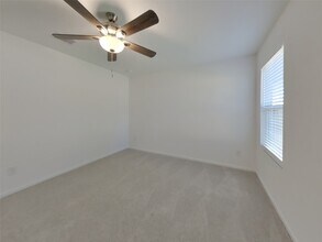 1734 Serenity Moon Dr in Crosby, TX - Building Photo - Building Photo