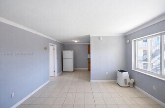 6337 W Flagler St in Miami, FL - Building Photo - Building Photo