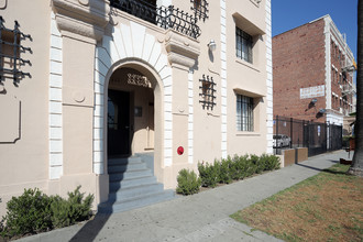 The Harvard Apartments in Los Angeles, CA - Building Photo - Building Photo