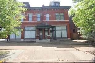 3904 Shenandoah Ave in St. Louis, MO - Building Photo