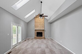 3445 River Narrows Rd in Hilliard, OH - Building Photo - Building Photo